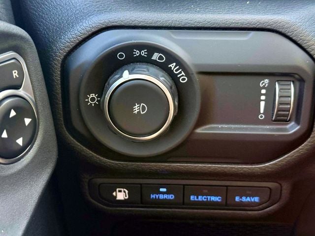 2023 Jeep Wrangler 4xe Sahara 4x4
