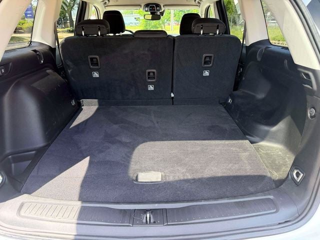 2023 Jeep Grand Cherokee Laredo 4x4