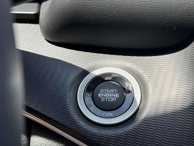 2023 Jeep Grand Cherokee Laredo 4x4