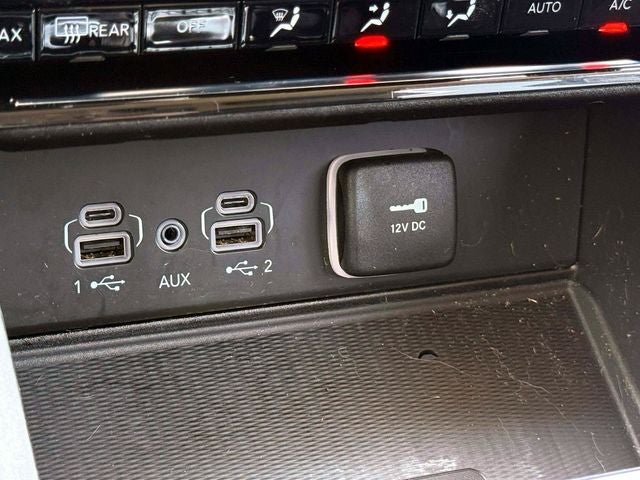 2023 Jeep Grand Cherokee Laredo 4x4