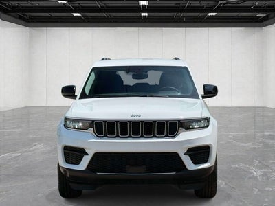 2023 Jeep Grand Cherokee Laredo 4x4