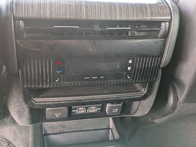 2022 Jeep Wagoneer Series III 4x4