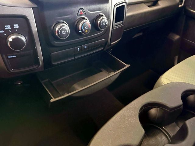 2015 RAM 1500 ST