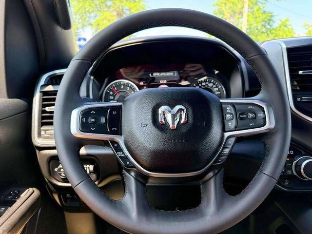 2025 RAM 1500 Big Horn Crew Cab 4x4 5'7' Box