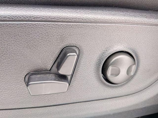 2026 RAM 1500 Big Horn Crew Cab 4x4 5'7' Box