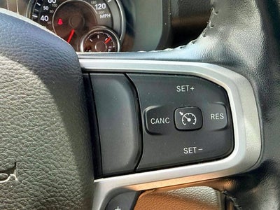 2020 RAM 1500 Big Horn Crew Cab 4x4 5'7' Box