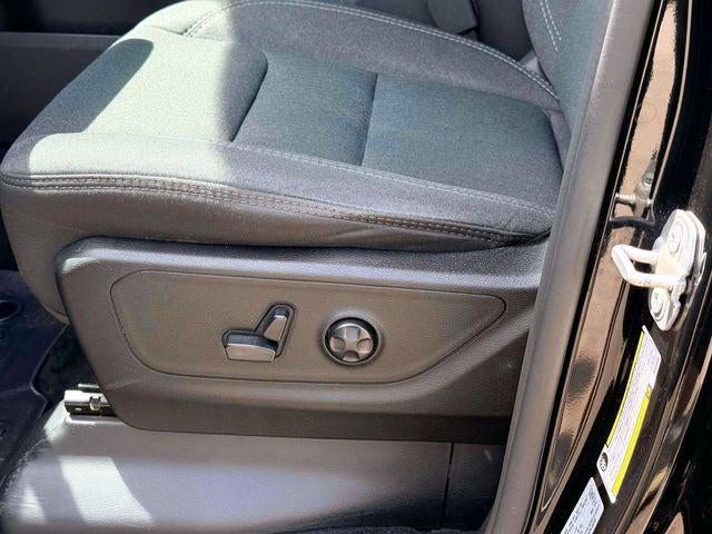 2020 RAM 1500 Big Horn Crew Cab 4x4 5'7' Box