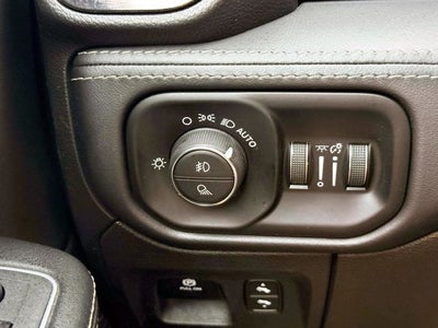 2023 RAM 1500 Limited Crew Cab 4x4 5'7' Box