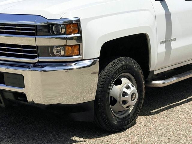 2016 Chevrolet Silverado 3500HD Chassis WT