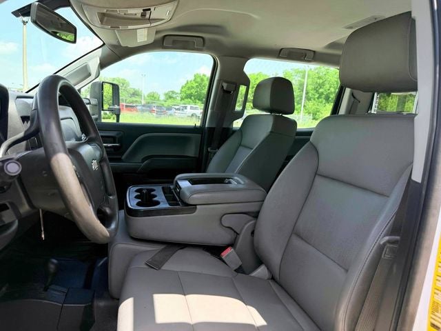 2016 Chevrolet Silverado 3500HD Chassis WT