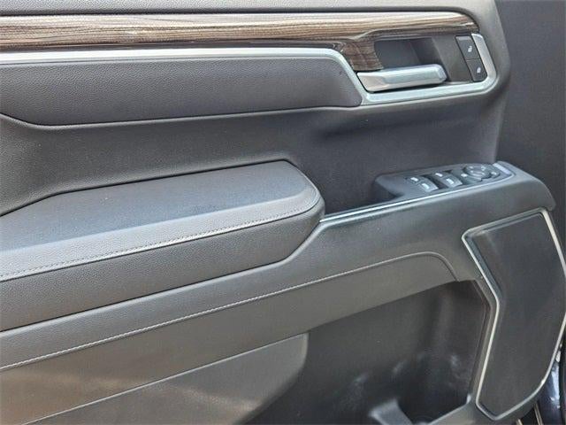 2022 Chevrolet Silverado 1500 4WD Crew Cab Short Bed RST