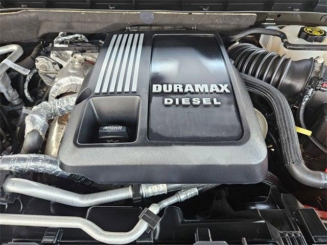 2022 Chevrolet Silverado 1500 4WD Crew Cab Short Bed RST