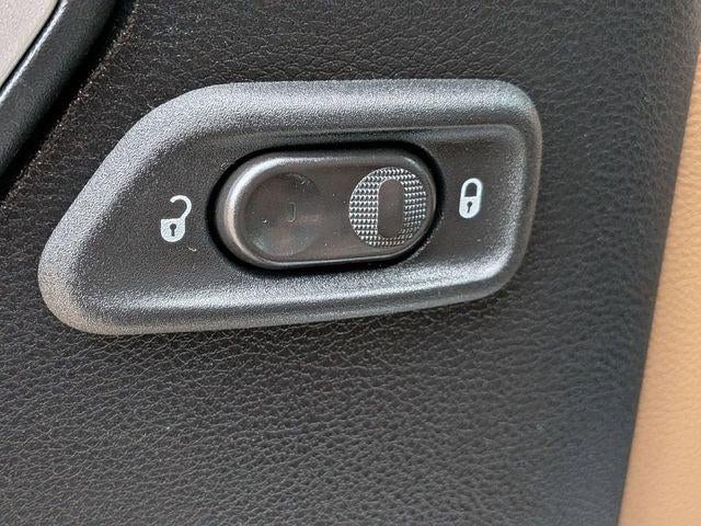 2011 Jeep Wrangler Sahara