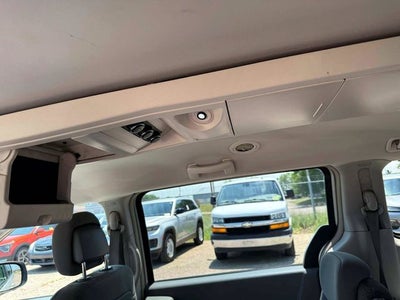 2010 Chrysler Town & Country Touring