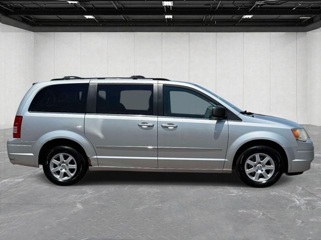 2010 Chrysler Town & Country Touring