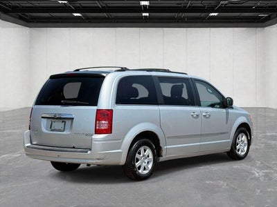 2010 Chrysler Town & Country Touring