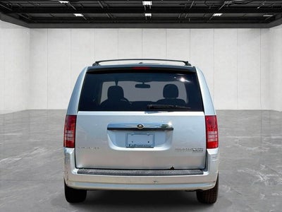 2010 Chrysler Town & Country Touring
