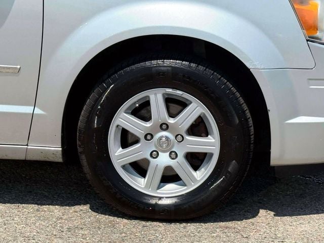 2010 Chrysler Town & Country Touring