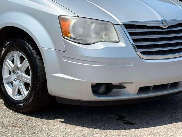 2010 Chrysler Town & Country Touring
