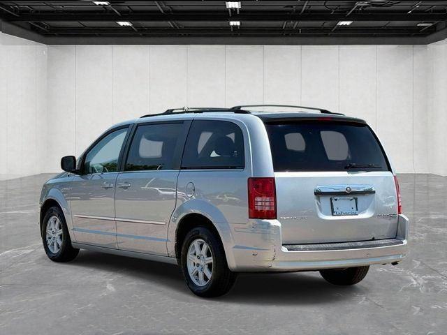 2010 Chrysler Town & Country Touring
