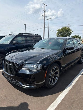 2016 Chrysler 300 S