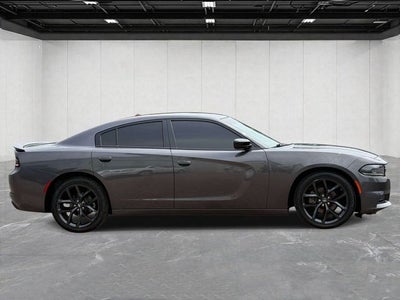 2022 Dodge Charger SXT RWD