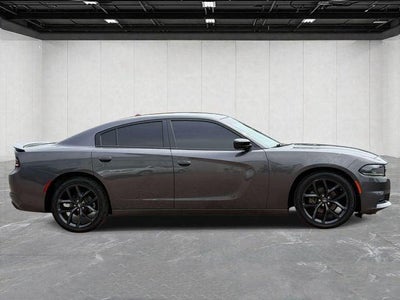 2022 Dodge Charger SXT RWD