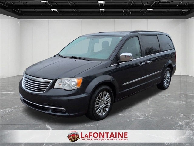 2013 Chrysler Town & Country Touring-L