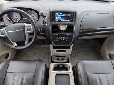 2013 Chrysler Town & Country Touring-L
