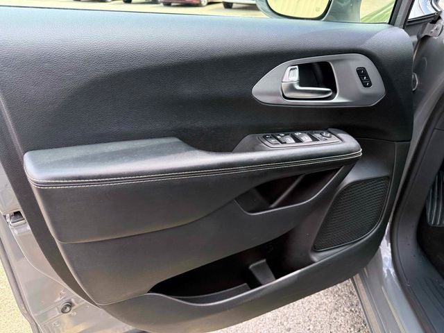 2022 Chrysler Pacifica Touring L AWD
