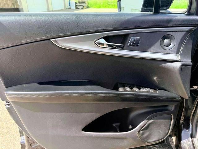 2019 Lincoln Nautilus Select