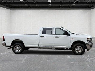 2026 RAM 3500 Tradesman Crew Cab 4x4 8' Box