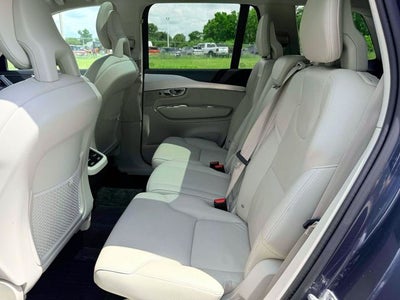 2018 Volvo XC90 T6 Momentum
