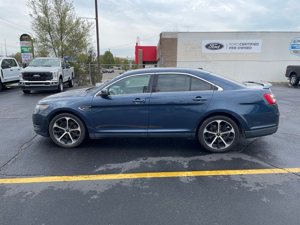 2016 Ford Taurus SHO
