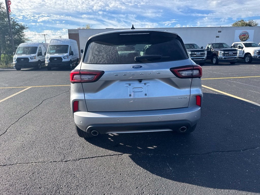 2024 Ford Escape ST-Line Elite