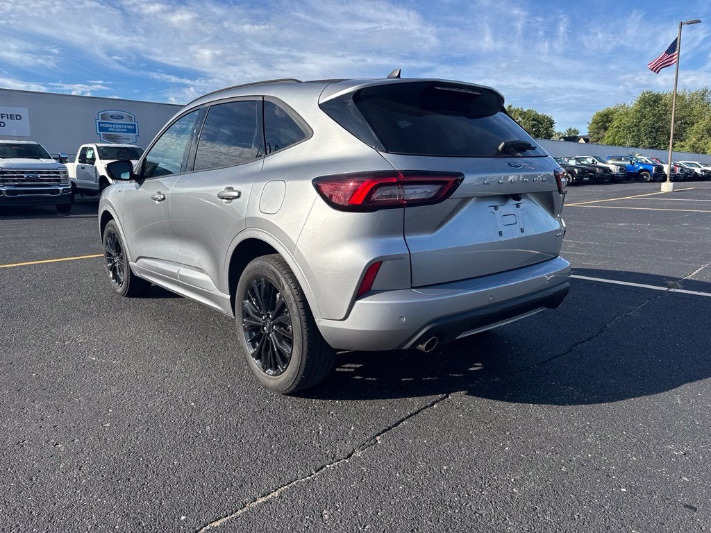 2024 Ford Escape ST-Line Elite