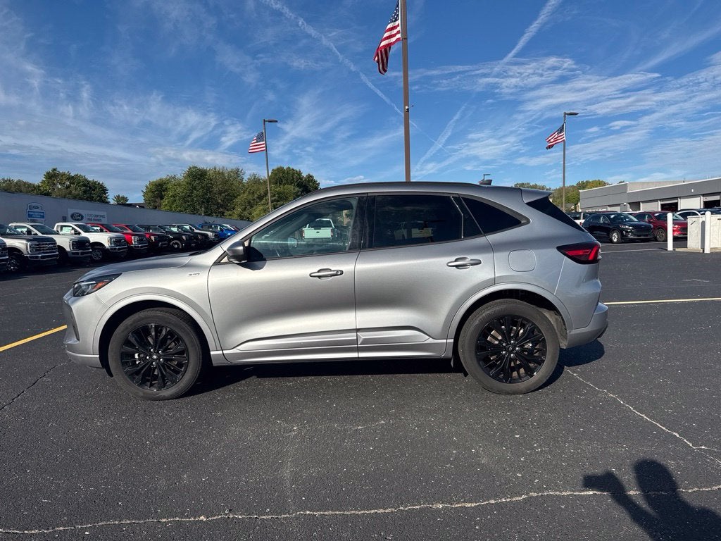 2024 Ford Escape ST-Line Elite