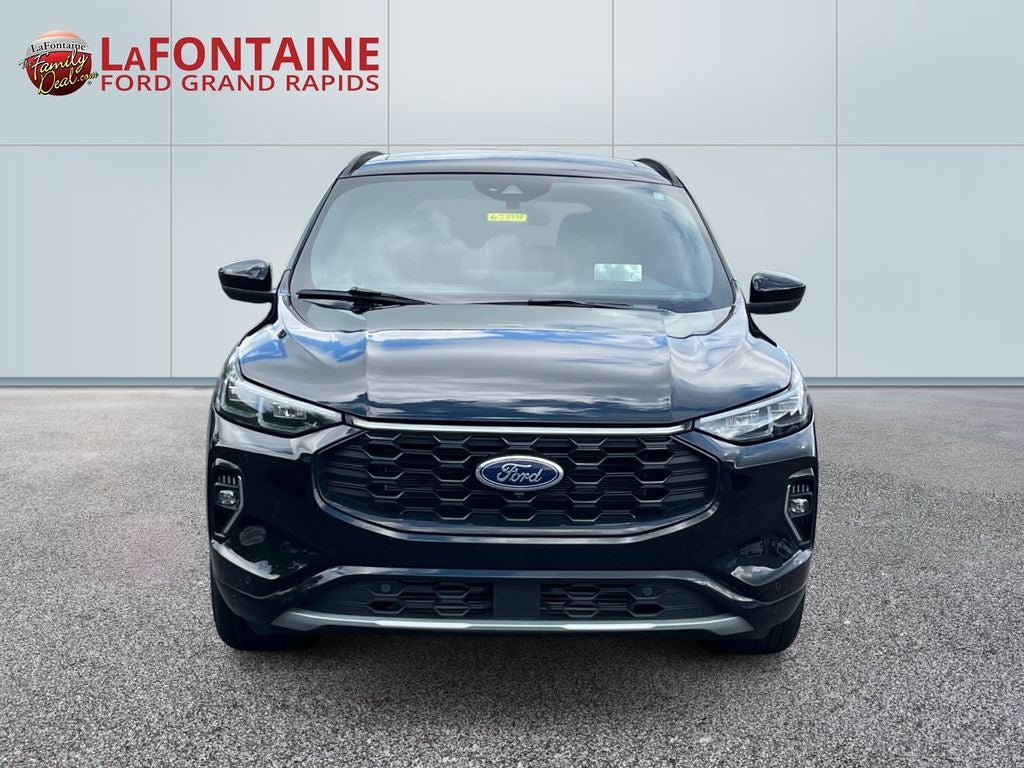 2023 Ford Escape ST-Line Elite