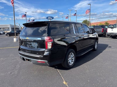 2023 Chevrolet Suburban LT