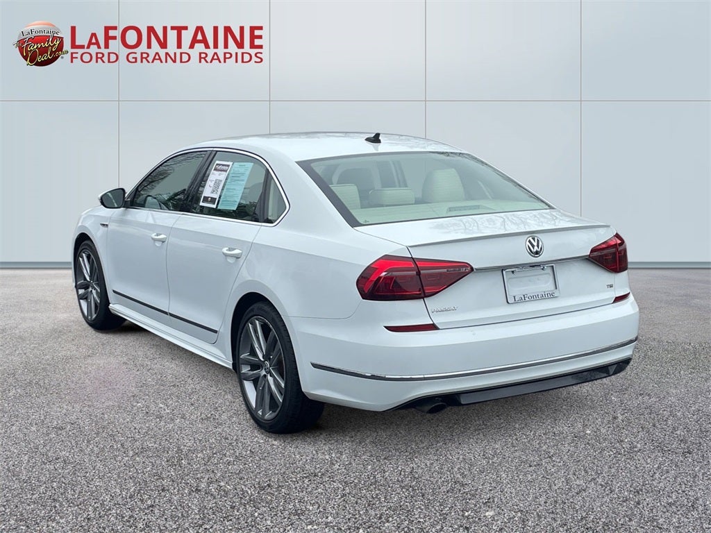 2017 Volkswagen Passat 1.8T R-Line