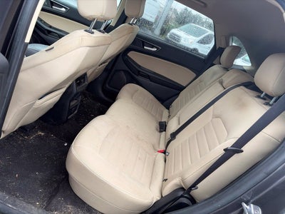 2020 Ford Edge SE