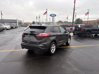 2020 Ford Edge SE
