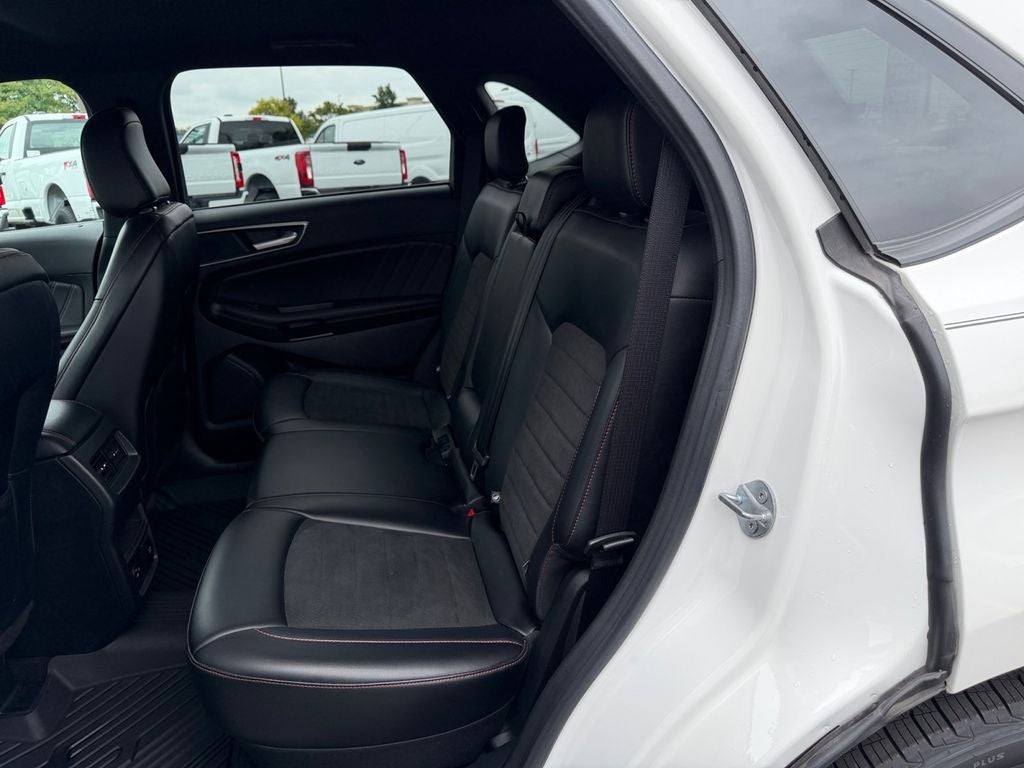 2022 Ford Edge ST Line