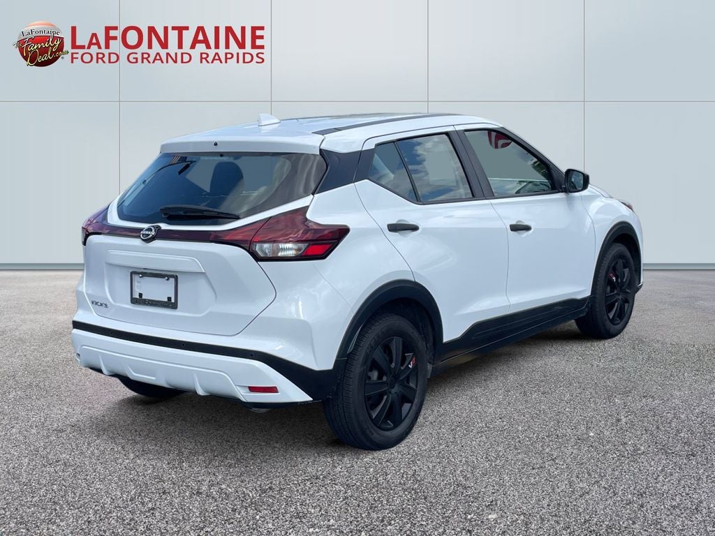 2024 Nissan Kicks S