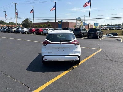 2024 Nissan Kicks S