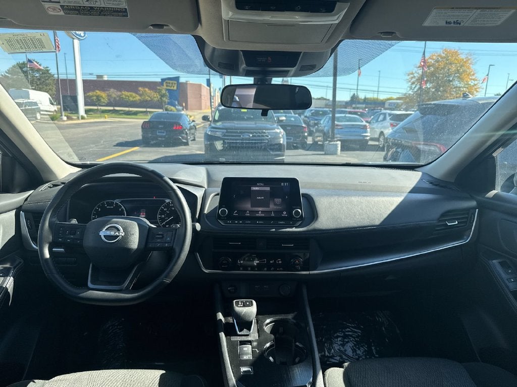 2025 Nissan Rogue SV