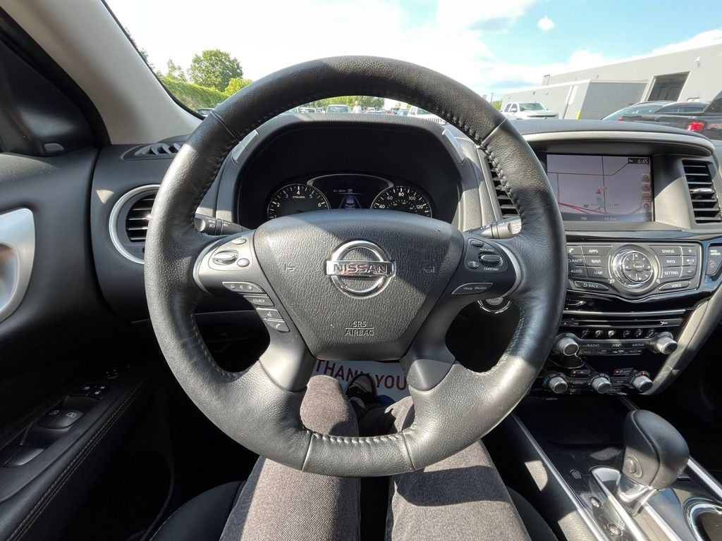 2019 Nissan Pathfinder SV