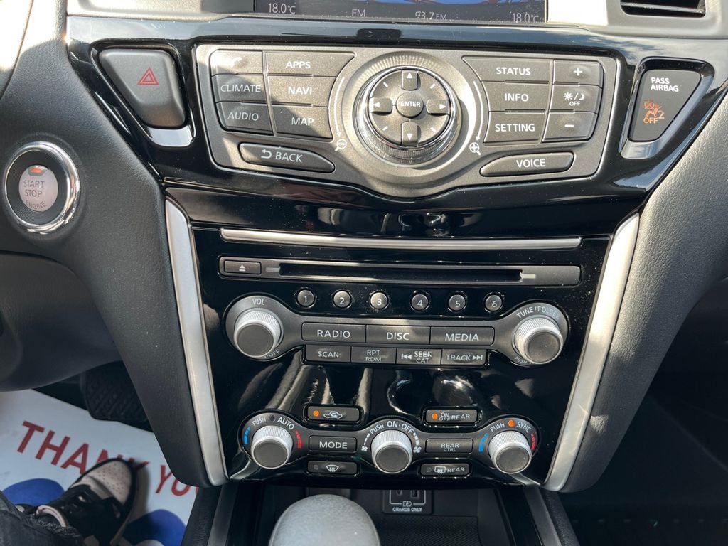 2019 Nissan Pathfinder SV
