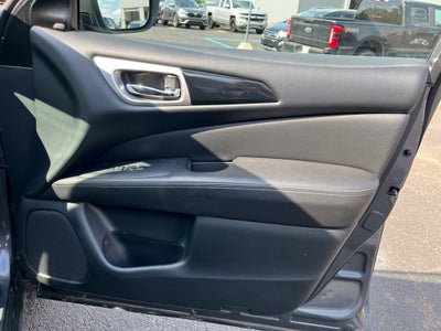 2019 Nissan Pathfinder SV