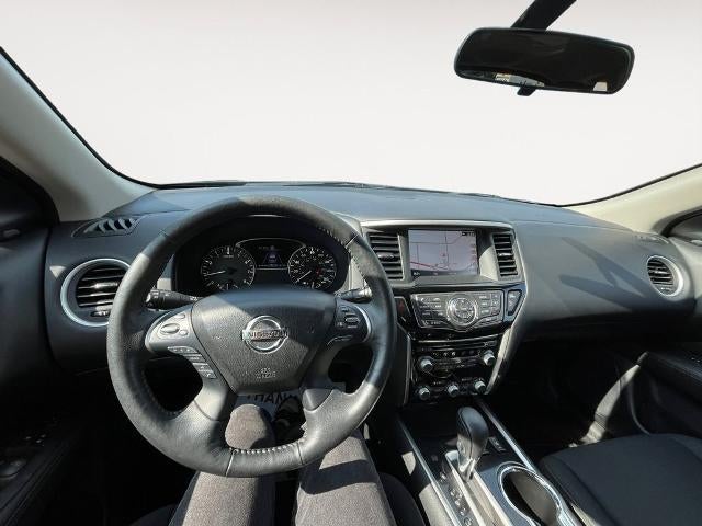 2019 Nissan Pathfinder SV